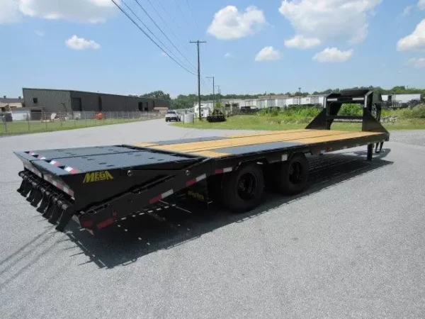 Big Tex 8.5 x 25 Heavy Duty Gooseneck Equipment Trailer - Image 4