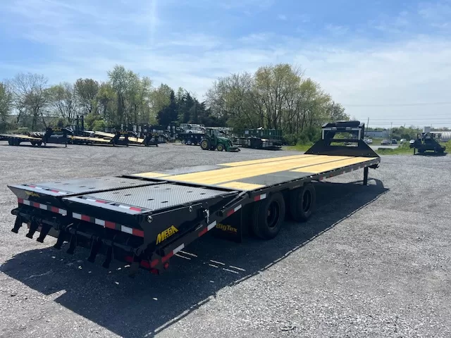 Big Tex 8.5 x 30 Heavy Duty Gooseneck Equipment Trailer - Mega Ramps - Image 4